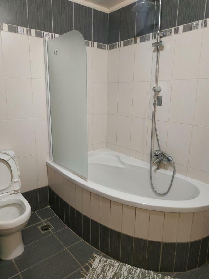 Alexandra Apartment Artemida  Ngoại thất bức ảnh