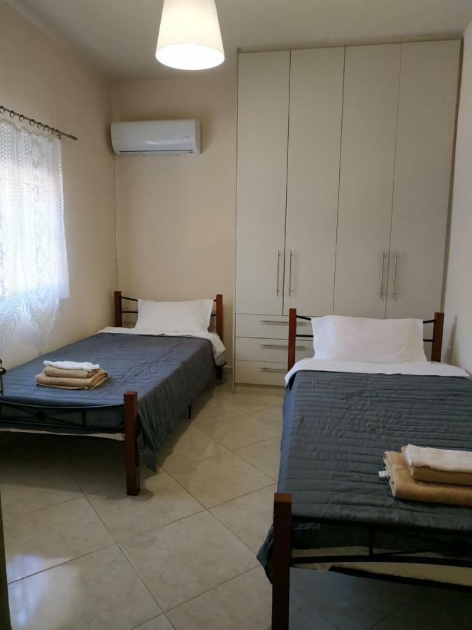 Alexandra Apartment Artemida  Ngoại thất bức ảnh