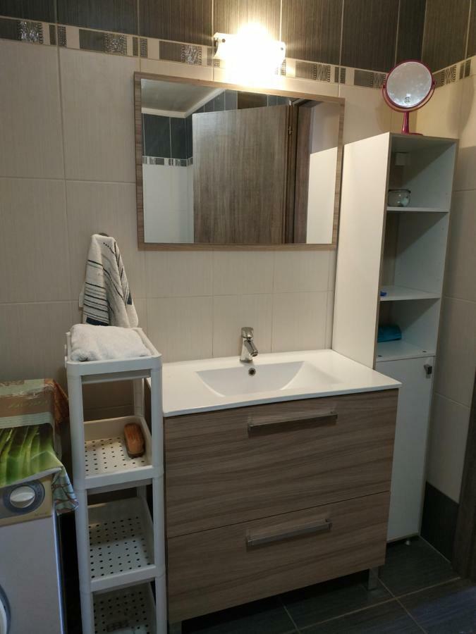 Alexandra Apartment Artemida  Ngoại thất bức ảnh